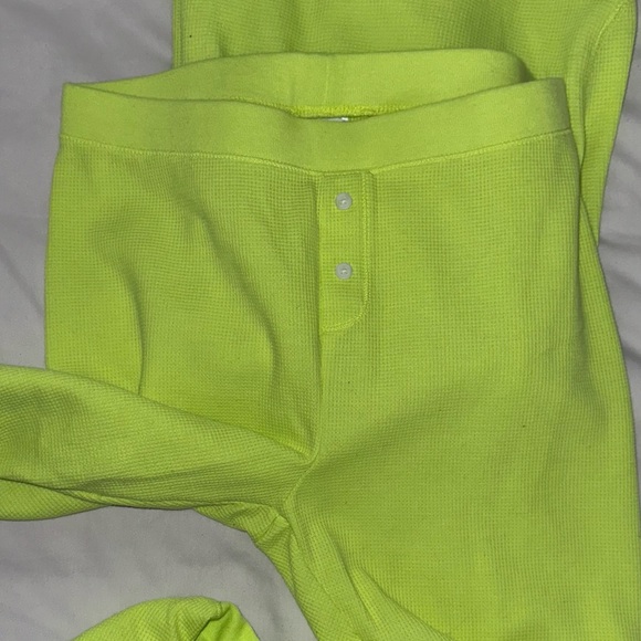 Old navy neon yellow green thermal matching pajama set - Picture 3 of 4